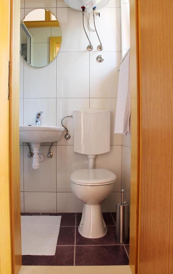 Apartments Beautiful Sandy Beach Сплит Екстериор снимка