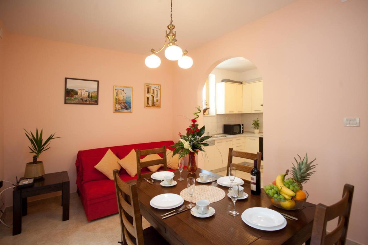 Apartments Beautiful Sandy Beach Сплит Екстериор снимка