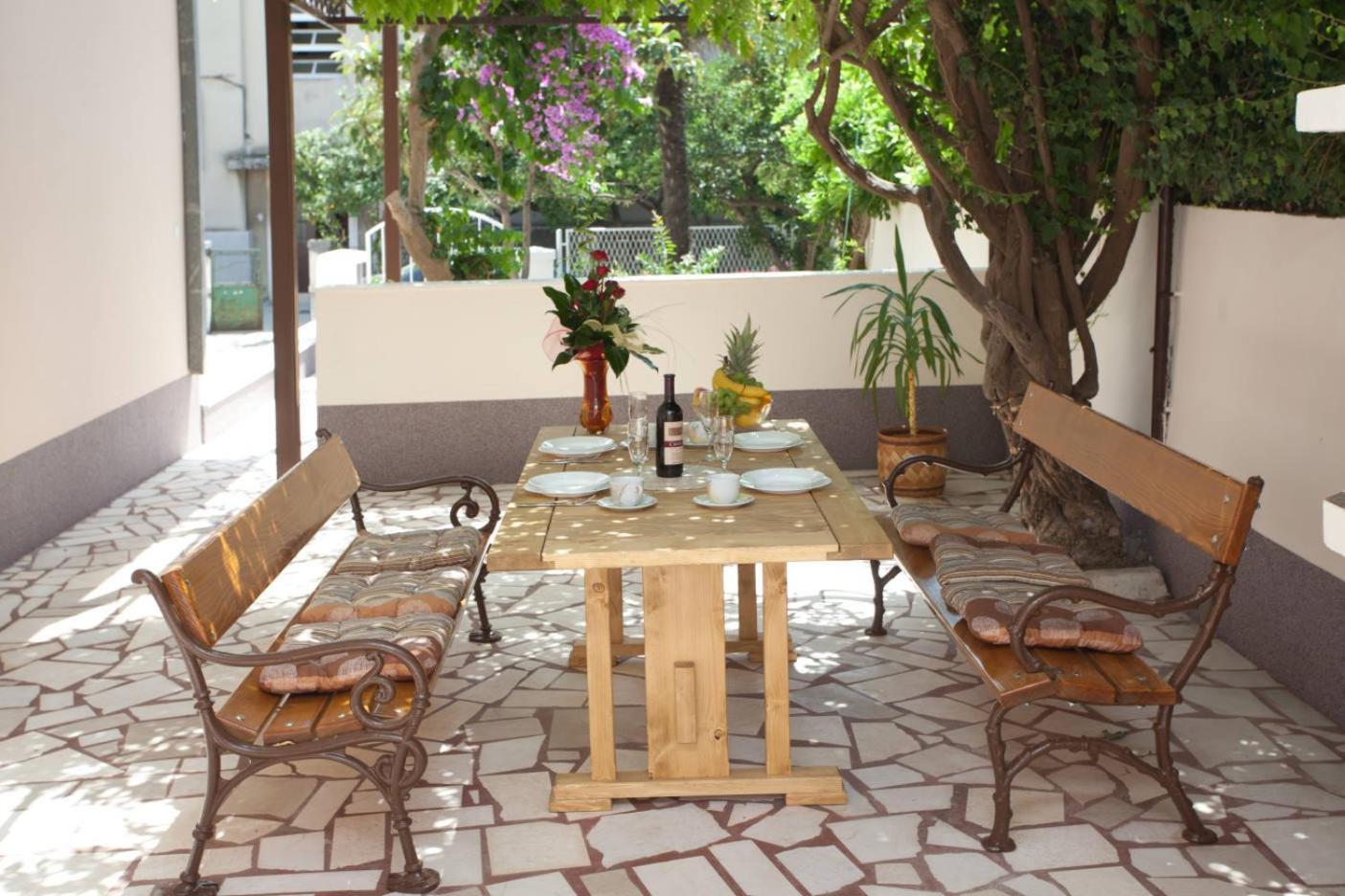 Apartments Beautiful Sandy Beach Сплит Екстериор снимка