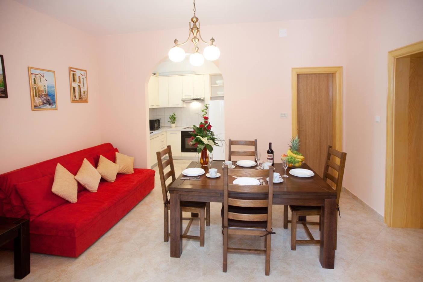 Apartments Beautiful Sandy Beach Сплит Стая снимка
