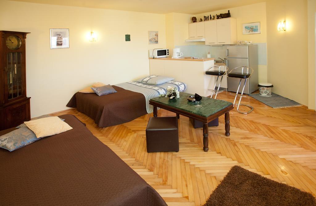 Apartments Beautiful Sandy Beach Сплит Стая снимка